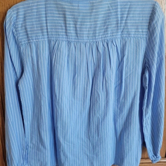 Gap button front Shirt Womens S NWT - Picture 3 of 3
